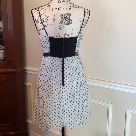 NWT 🤍🖤 SUPER CUTE Sam Edelman Sun Dress - Picture 3 of 9